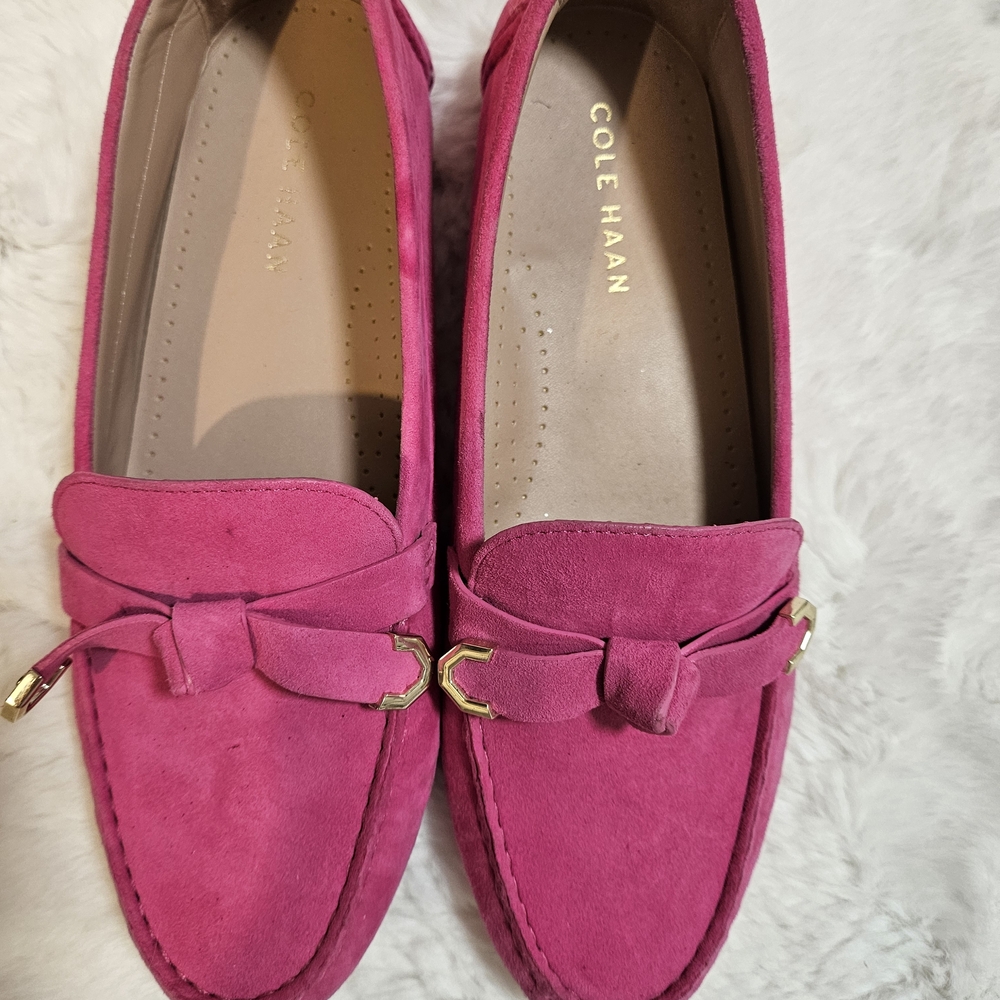 NEW Cole Haan Cloudfeel Coral Raspberry Driving Loafers - Size 9B